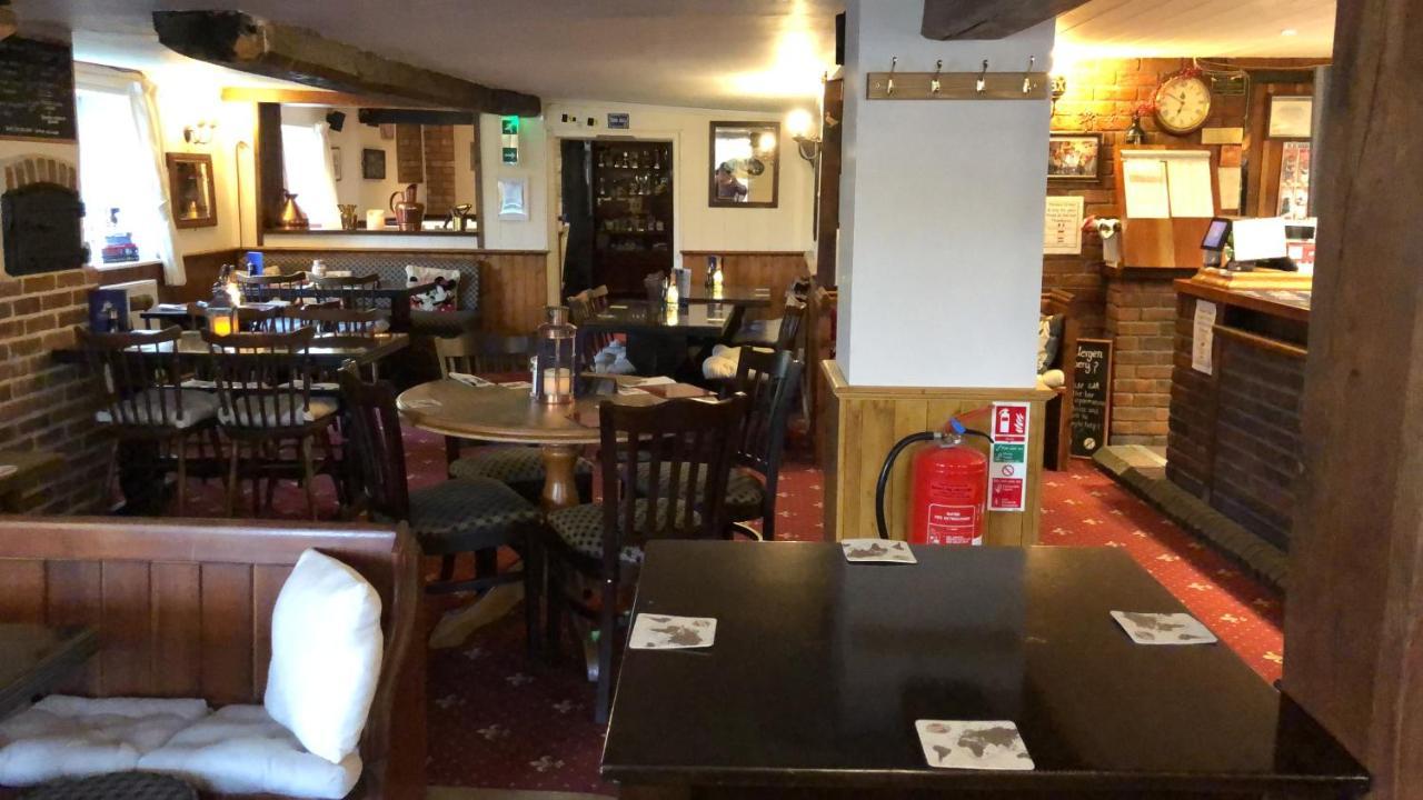 The Bell Inn Salisbury Exterior foto